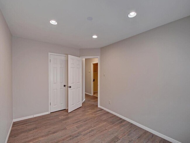 Building Photo - 12723 Picket Rope Ln