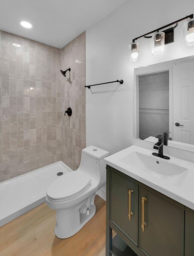 Building Photo - Newly remodeled 4BD 3BA Home in Waco