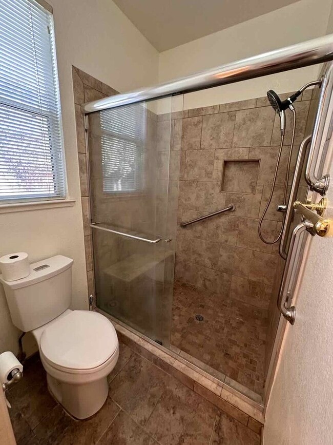 Building Photo - Remodeled 3 Bedroom Elk Grove House