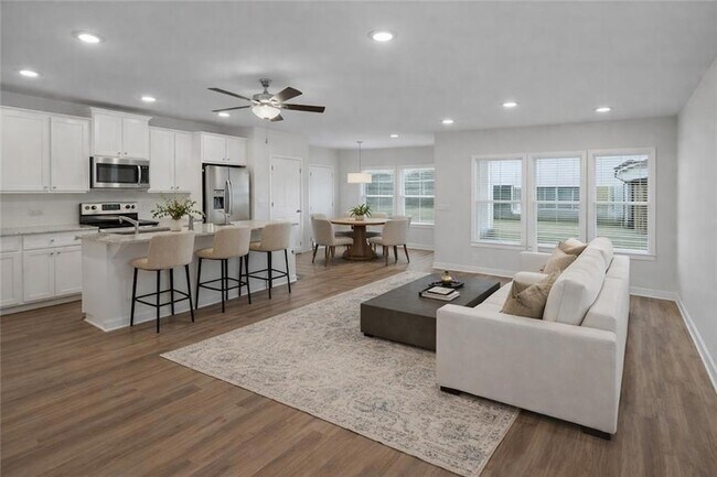 Building Photo - 2206 Chant St