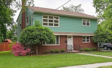 Building Photo - 700 Whitney Ave