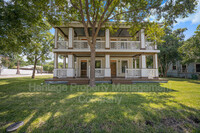 Building Photo - 224 Queen Anne Ct