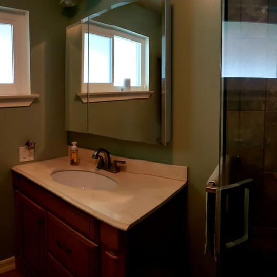 Bathroom - 3705 Putter Dr