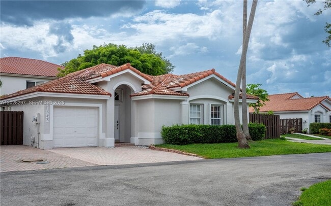 Building Photo - 11252 NW 58th Terrace