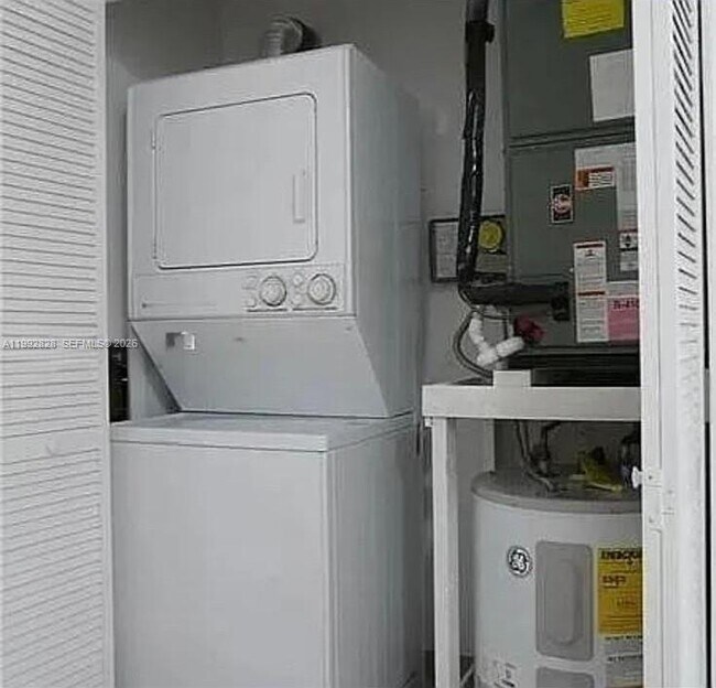 Building Photo - 14907 SW 80th St