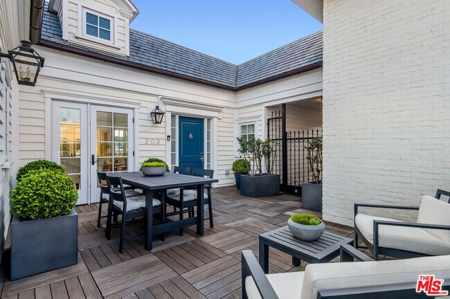 Building Photo - 15225 Palisades Village Ln