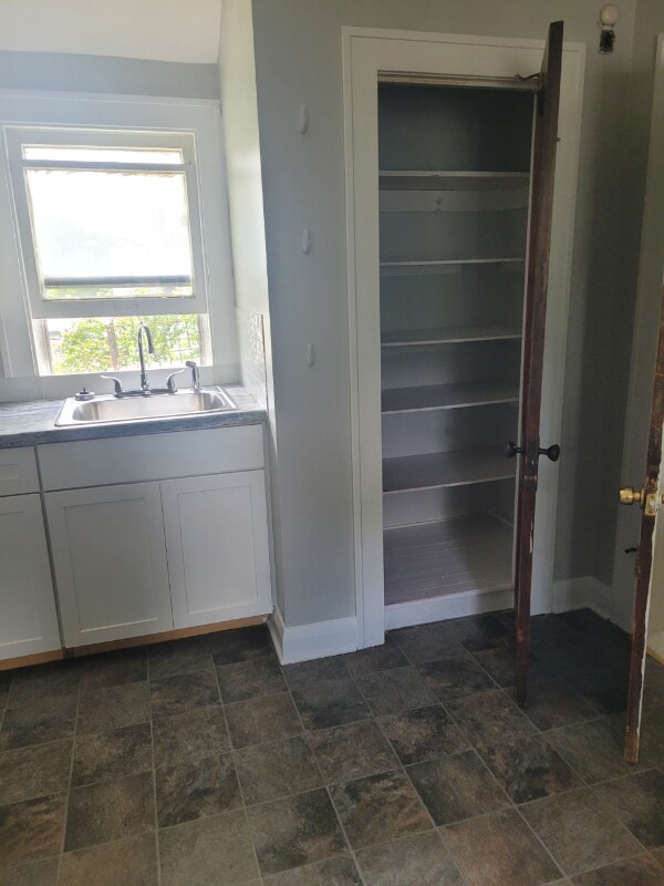 Building Photo - 3828 Torrance Dr