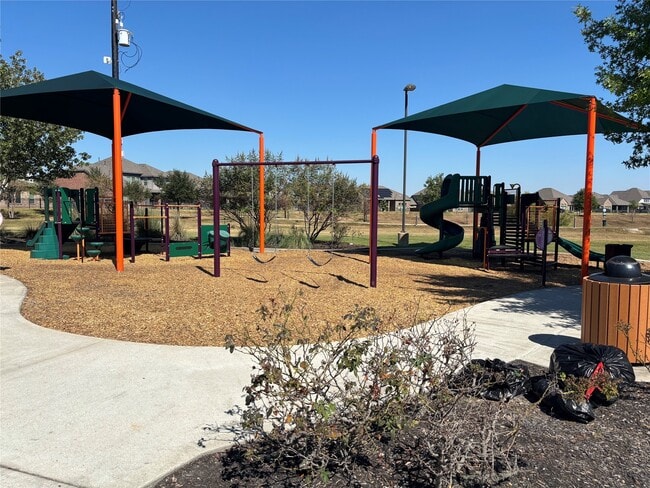 Building Photo - 20826 Stonebreak Ln