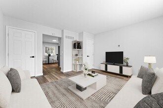 Building Photo - 2722 Center St