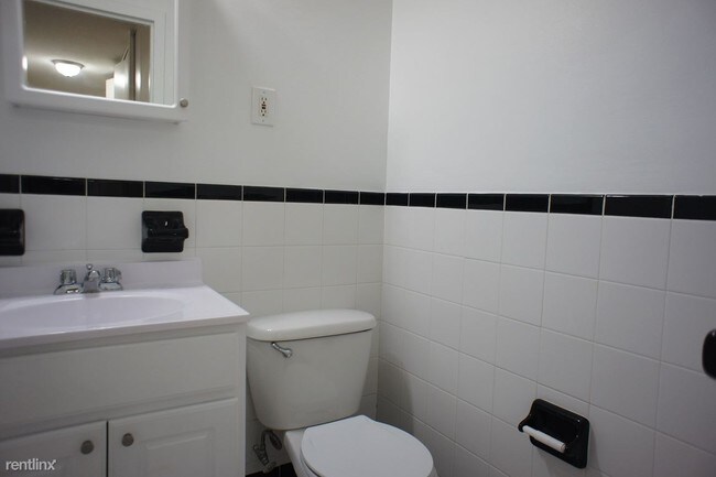 Building Photo - 2 br, 1 bath  - 1500 Noble Ave