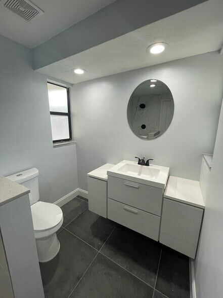 Building Photo - 27989 Lance Dr