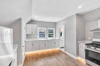 Building Photo - 5 Beckford St