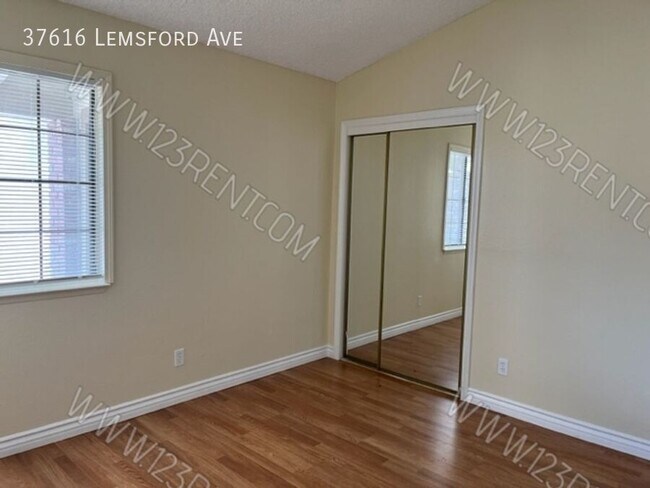 Building Photo - 37616 Lemsford Ave