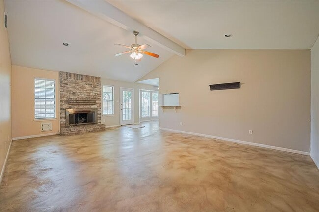 Building Photo - 4031 Sherwood W