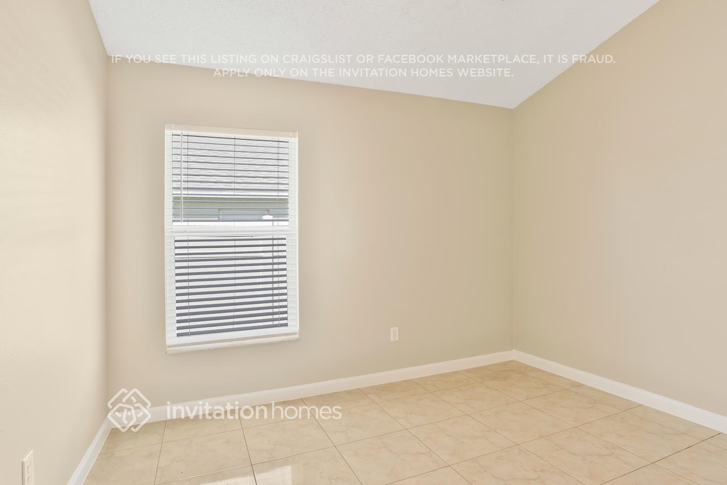 Building Photo - 6558 Cherry Grove Cir