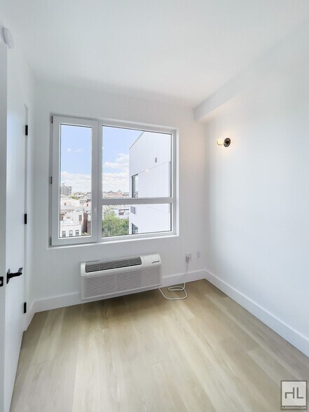 Building Photo - Crown Heights / Brooklyn / Sunlit 1-Bed 1-...