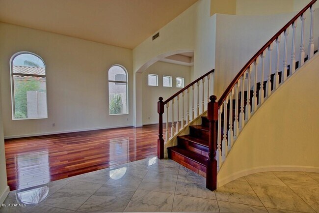 Building Photo - COMING SOON!! 5 bed 3 bath, 3000 + SFT with pool in Carino Estates, Chandler