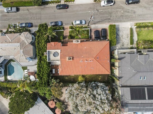 Building Photo - 620 9th St