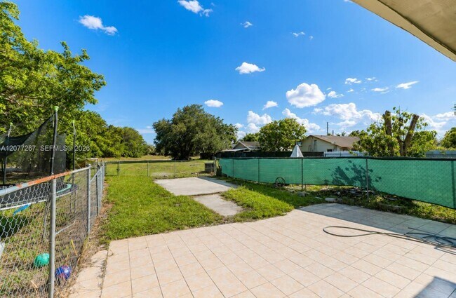 Building Photo - 20674 NW 38th Ave