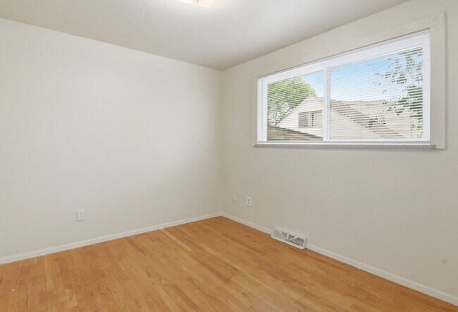 Building Photo - $2,495.95, 4 bed, 1.5 bath with a large backyard.