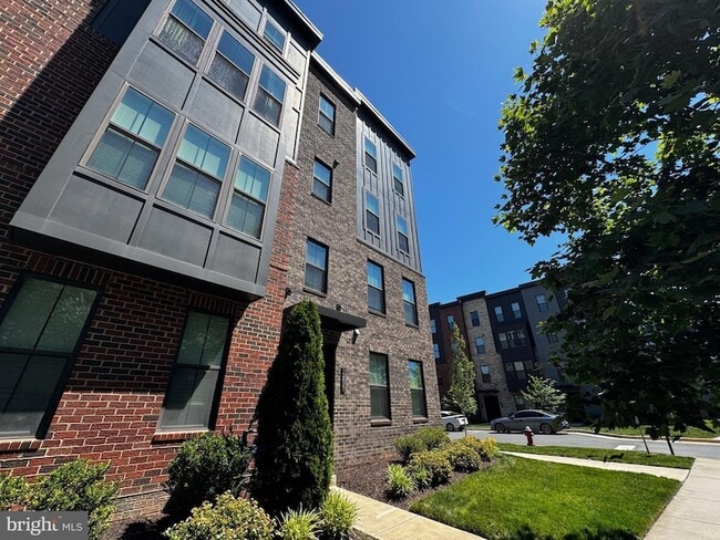 Building Photo - 12831 Milling Stone Terrace