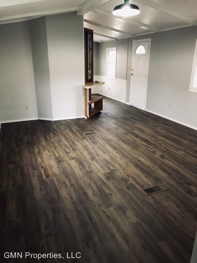 Building Photo - 1-21 Dinardo Manor
