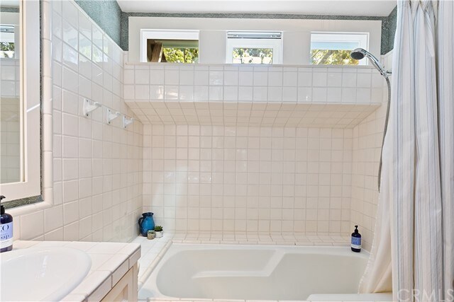 Building Photo - 2310 Bowdoin St