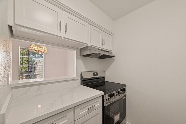 Building Photo - 5550 N Braeswood Blvd