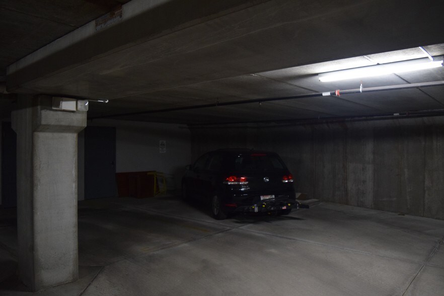 Building Photo - 210 S Water St