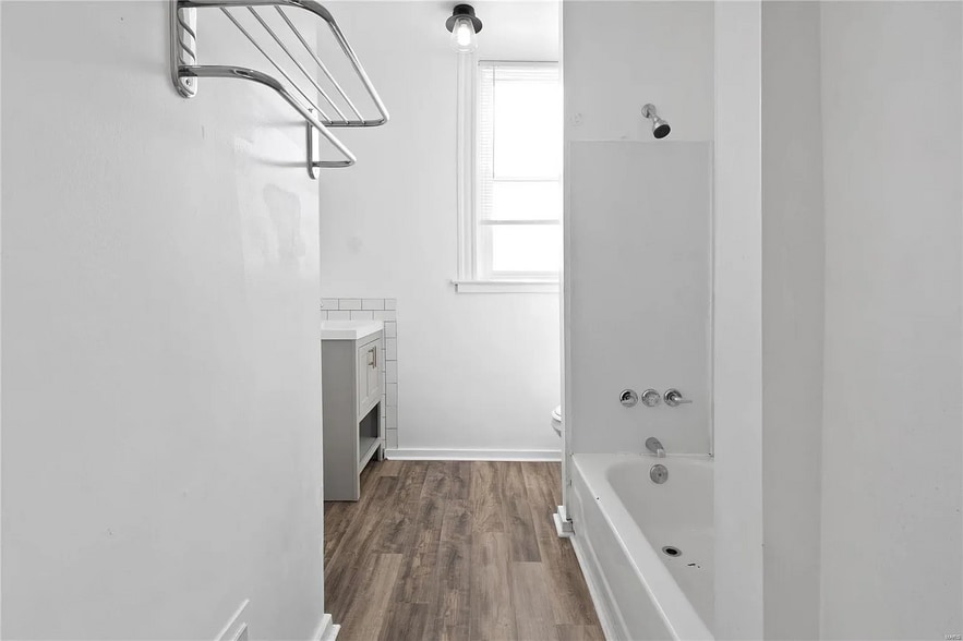 Building Photo - 3452 Alberta St