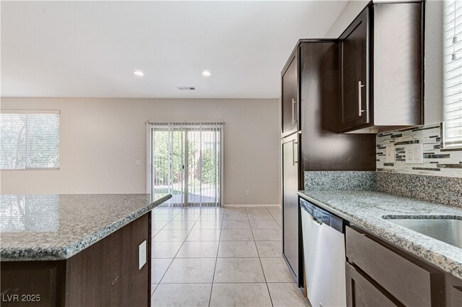 Building Photo - 10638 Mt Blackburn Ave