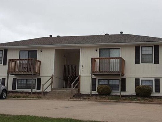 Building Photo - 800 NE Ball Dr