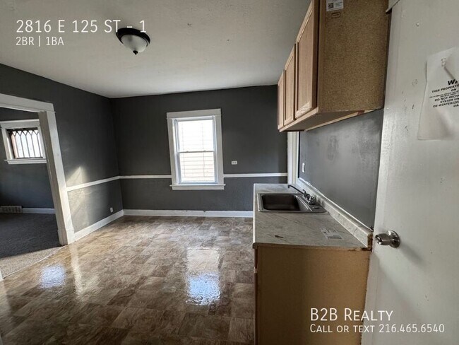 Building Photo - 2816 E 125th St