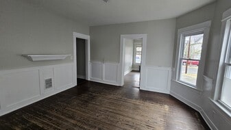 Building Photo - 1165 Noble Ave