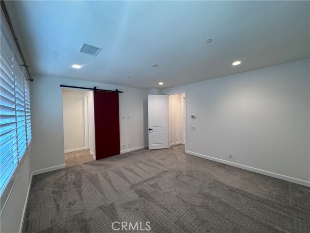 Building Photo - 277 Barnes Rd