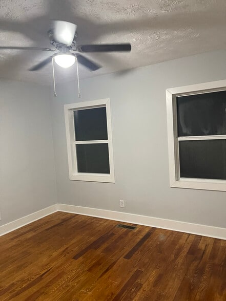 Building Photo - 237 Highview St