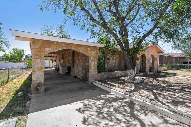 Building Photo - 504 Ave V