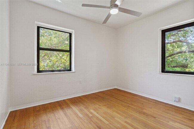 Building Photo - 3202 Elizabeth St