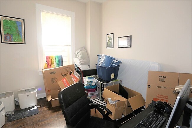 Building Photo - 4849 N Seeley Ave