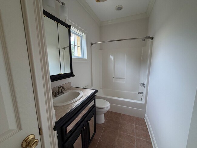 Building Photo - 105 Serenity Ln