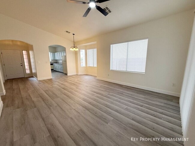 Building Photo - 1605 Woodward Heights Way