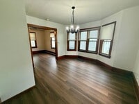 Building Photo - 312 W Arnold St