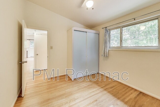 Building Photo - 4118 Wexford Ct