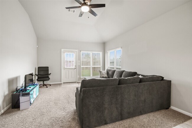 Building Photo - 12519 King Harry Dr