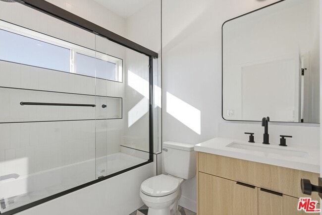 Building Photo - 2837 Redondo Blvd