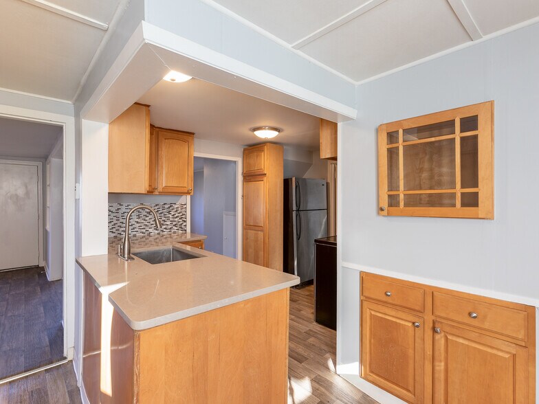 Building Photo - 540 SE 151st Ave