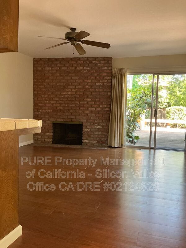 Building Photo - 5655 Glen Haven Ct