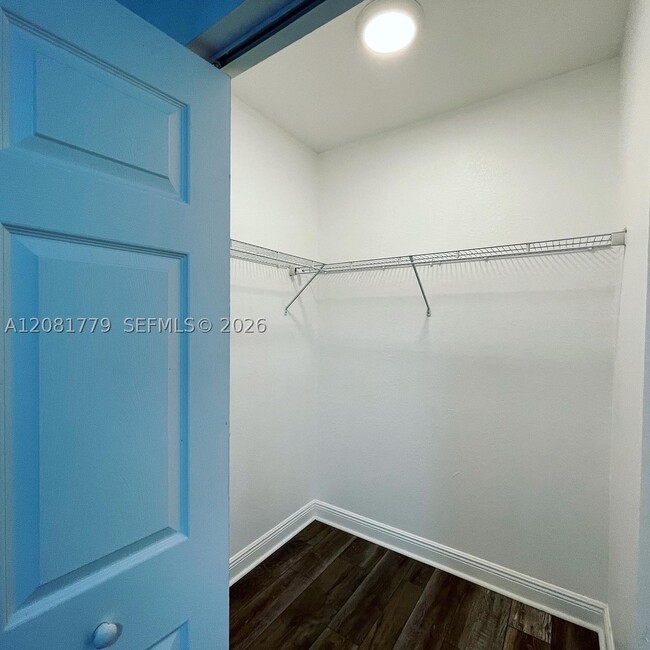 Building Photo - 1531 NW 55th St