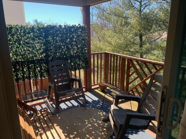 Deck - 2816 Emma Lee St