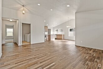Building Photo - Luxury 3 Bed, 2 Bath Rancher in Spokane Va...